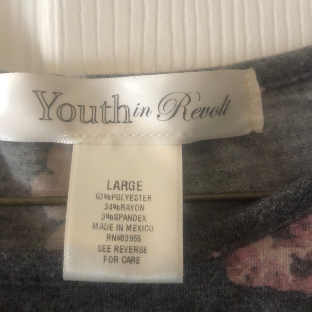 Youth in Revolt top - Picture 2 of 4